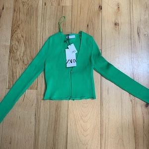 ZARA cropped Kelly green cardigan! NEW W TAGS